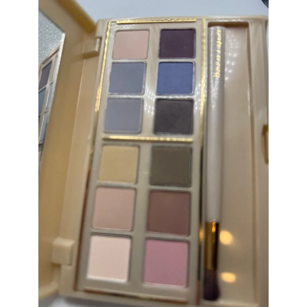 Estee Lauder Two-In-One Eyeshadow Wet Dry Formula 12 Shade Palette Gold Compact